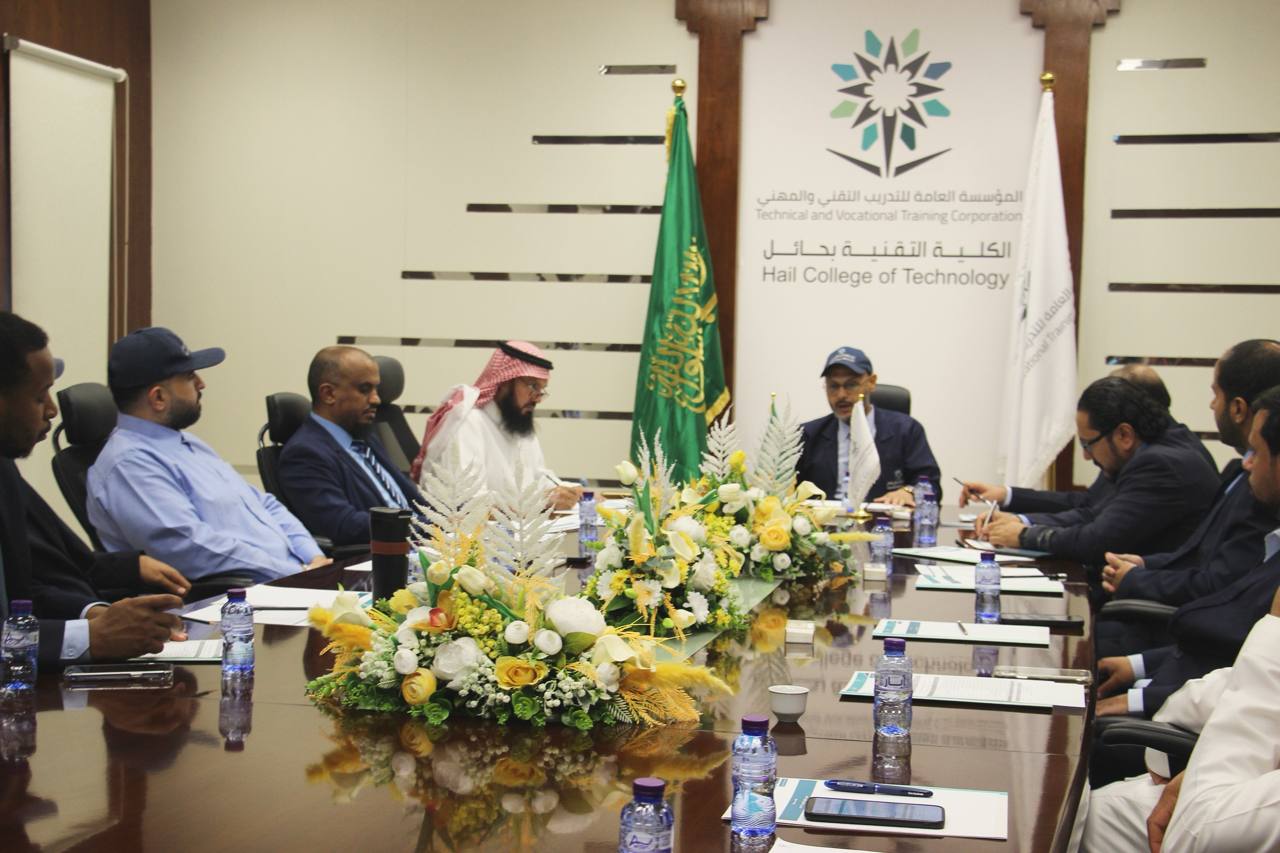 اجتماع قيادات الكلية